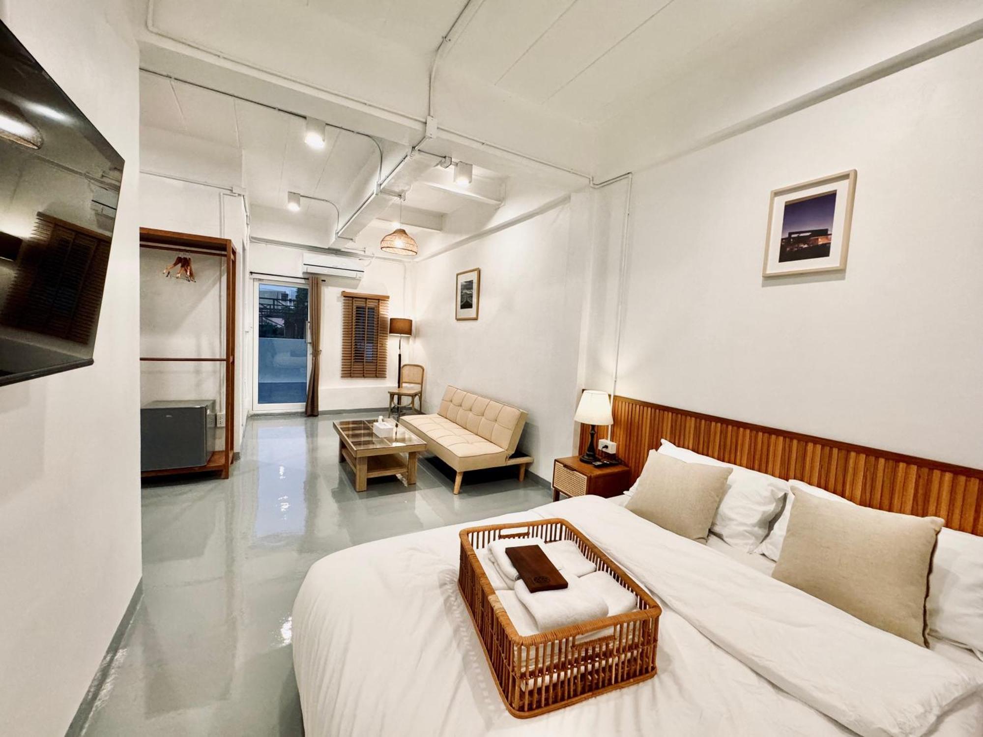 Momento Hotel And Cafe 坤敬 外观 照片